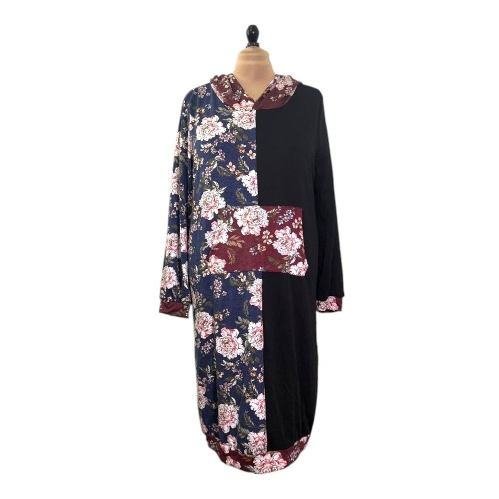 Story Teller Hooded Split Design Dress, Size 2X